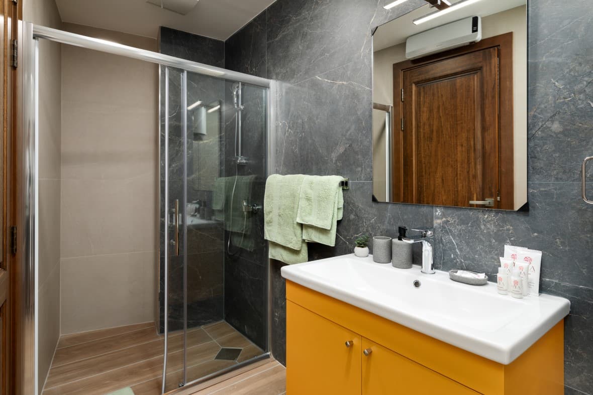 Naxxar House of Character with Pool & Garage - Image 15