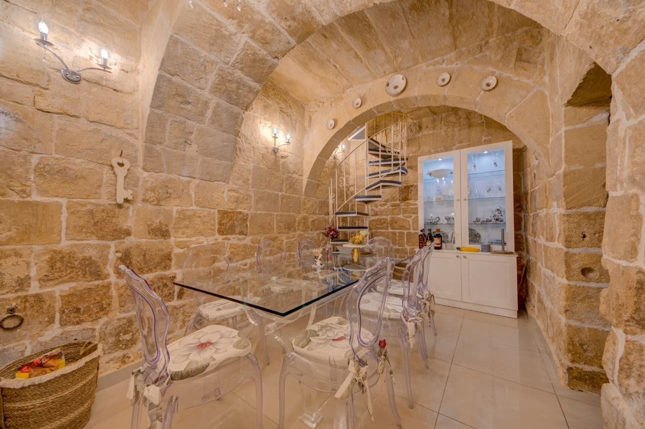 House of Character - Image 10