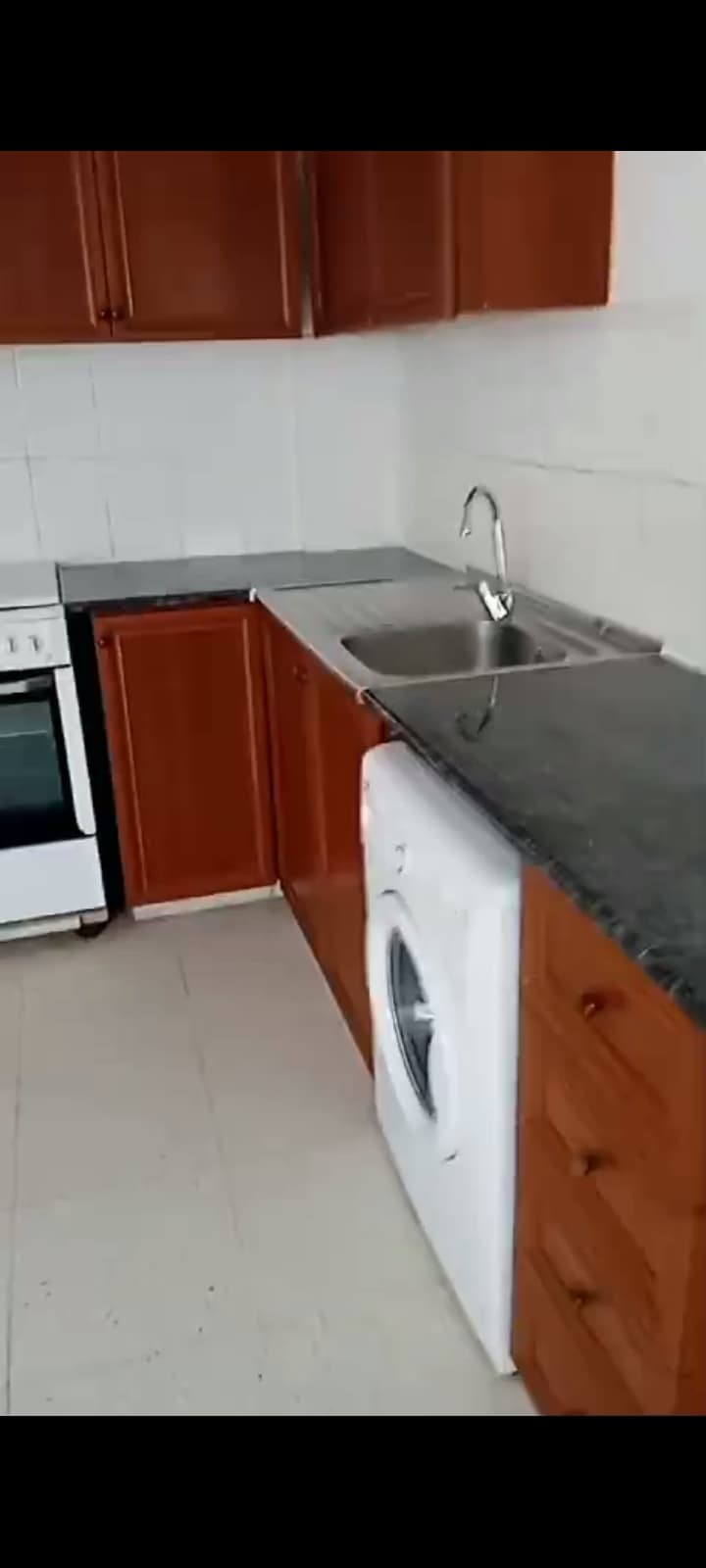 Spacious and fully furnished studio apartment available in Sliema - Image 2